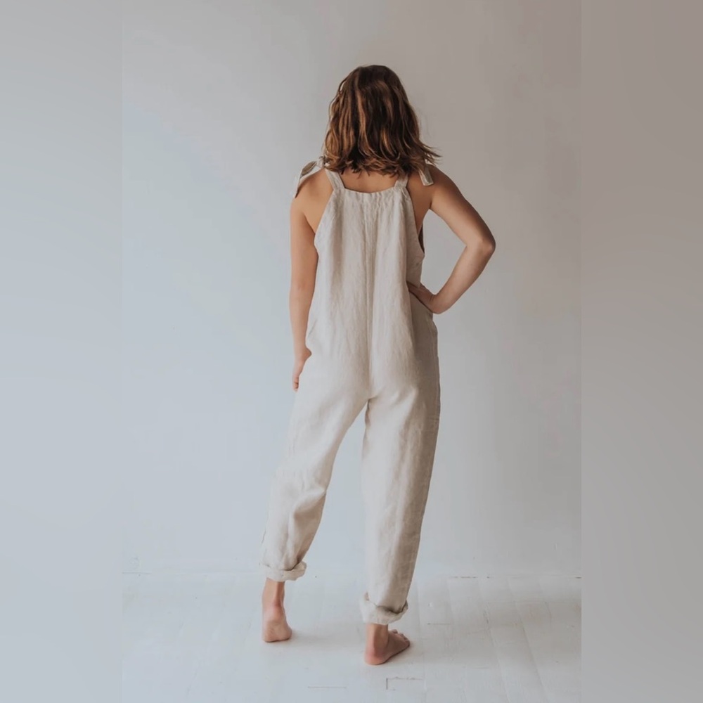 Cedar & Vine Linen Romper - Picture 6 of 8